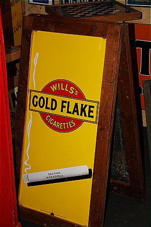 GOLD FLAKE - click to enlarge