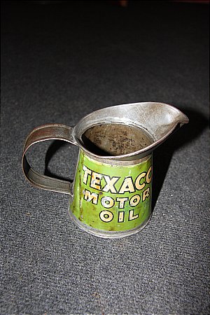 TEXACO PINT POURER - click to enlarge