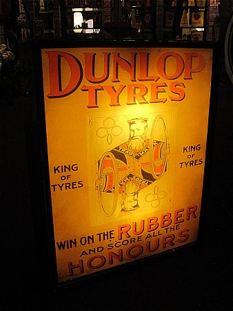 DUNLOP TYRES LIGHTBOX - click to enlarge