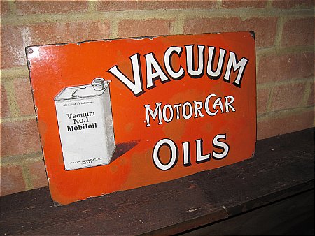 VACUUM MOTOR CAR OILS - click to enlarge