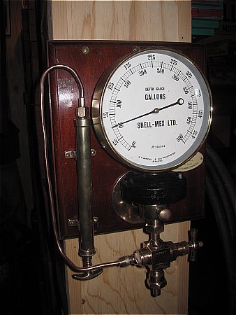 SHELL MEX TANK GUAGE - click to enlarge
