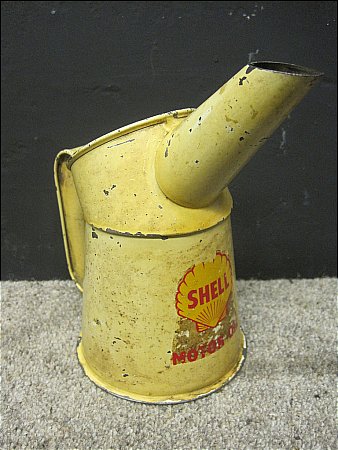 SHELL PINT POURER - click to enlarge