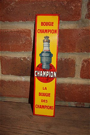 CHAMPION SPARK PLUG FRENCH SIGN - click to enlarge