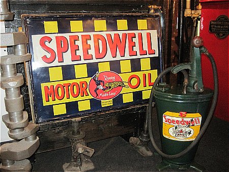 SPEEDWELL GEAR OIL DISPENSER - click to enlarge