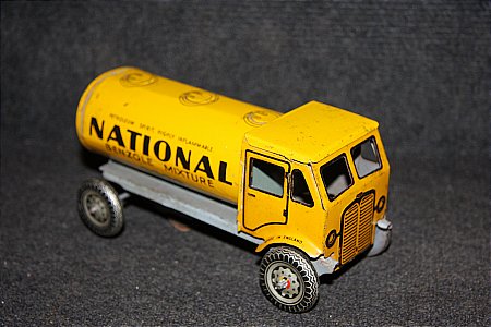 NATIONAL BENZOLE CLOCKWORK TOY TANKER - click to enlarge
