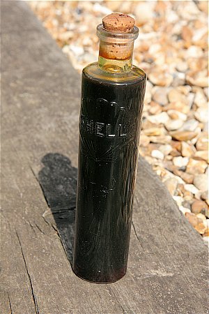 SHELL SAMPLE OIL BOTTLE - click to enlarge