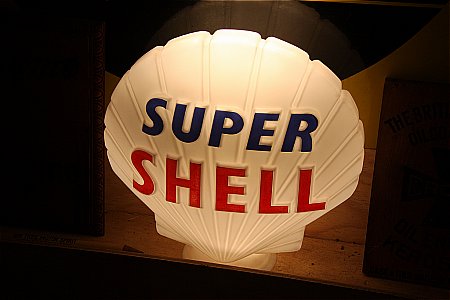 SUPER SHELL (White Glass) - click to enlarge