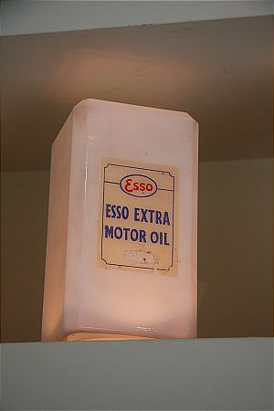 ESSO EXTRA OIL GLOBE - click to enlarge