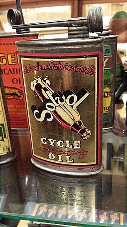 SOLVOL CYCLE OIL TIN - click to enlarge