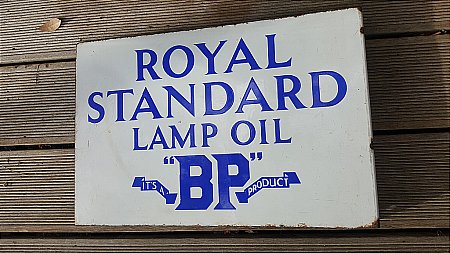 B.P. ROYAL STANDARD LAMP OIL - click to enlarge