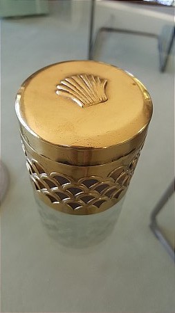 SHELL BRASS CONTAINER - click to enlarge