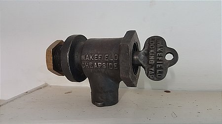 WAKEFIELD (CASTROL) OIL DRUM TAP - click to enlarge