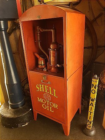 SHELL OIL CABINET - click to enlarge