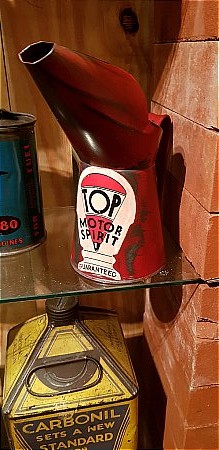 T.O.P. PINT OIL POURER - click to enlarge