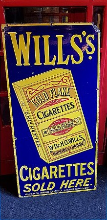 WILLS GOLD FLAKE CIGARETTES - click to enlarge
