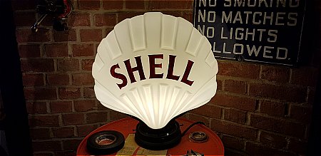 SHELL RED "FAT" SHELL GLOBE - click to enlarge