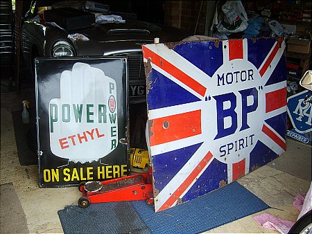 Garys garage - click to enlarge