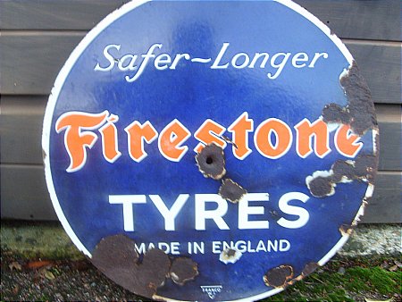 tyre sign - click to enlarge