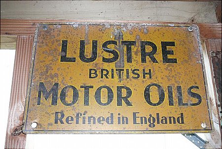 Sign, Lustre oil basket sign. - click to enlarge