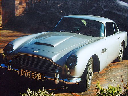 aston martin db5 - click to enlarge