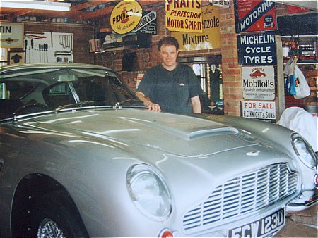 Garys Garage - click to enlarge