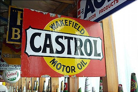 Sign, Castrol post mount - click to enlarge