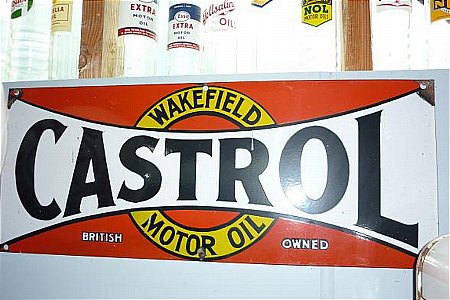 Sign, Castrol medium - click to enlarge