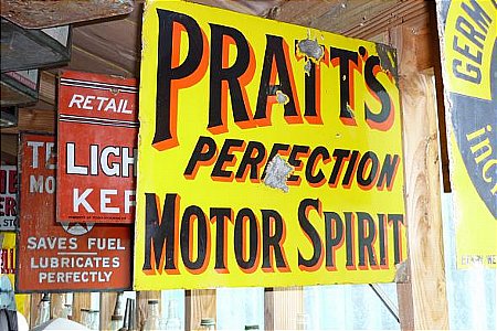 Sign, Pratts post mount - click to enlarge