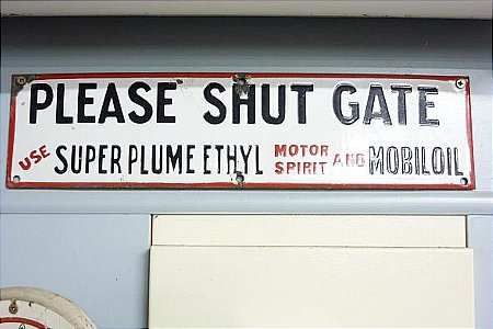 Sign, Shut the Gate Superplume - click to enlarge