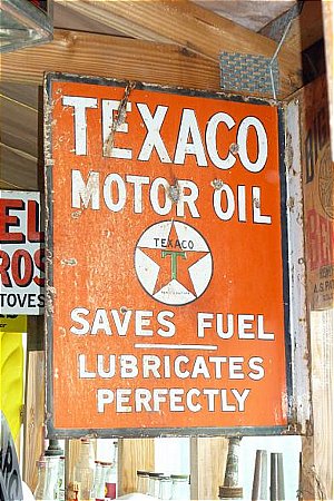 Sign, Texaco saves fuel PM - click to enlarge