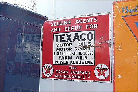 Sign, Texaco depot  - click to enlarge