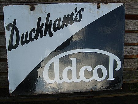Duckhams sign - click to enlarge