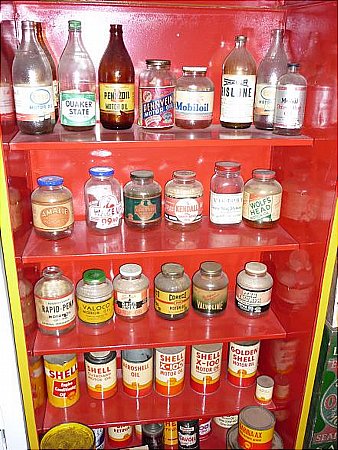 Bottles, US jars - click to enlarge