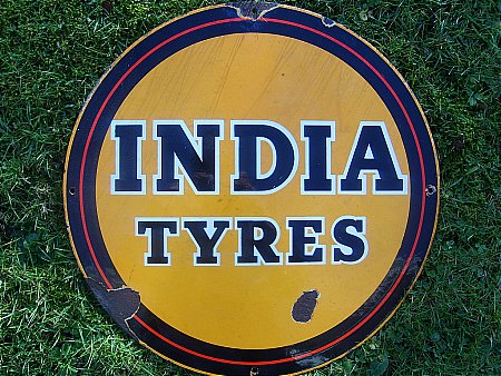 tyre sign - click to enlarge