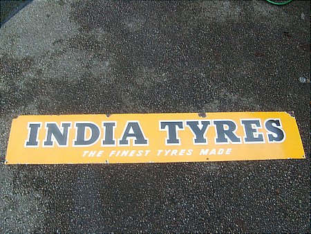 Tyre sign - click to enlarge
