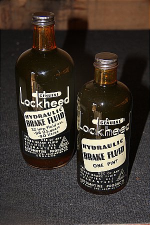 LOCKHEAD BRAKE FLUID - click to enlarge