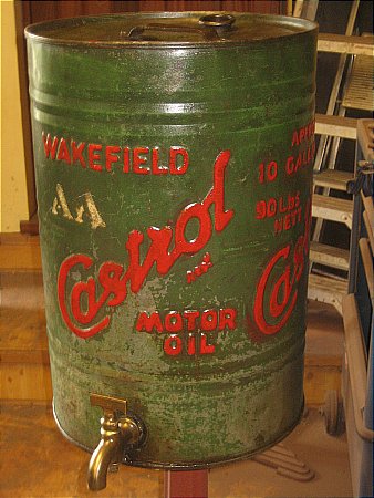 CASTROL TEN GALLON CAN. - click to enlarge