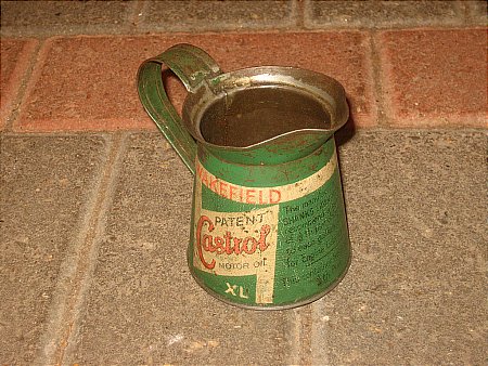 CASTROL HALF PINT POURER - click to enlarge