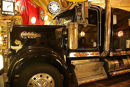 KENWORTH RIG (13,000 CC Engine!) - click to enlarge