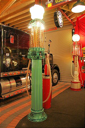 WAYNE 492 COLUMN PUMP - click to enlarge