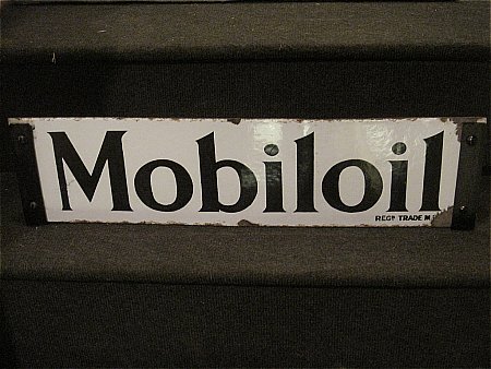 MOBIL OIL CABINET SIGN - click to enlarge