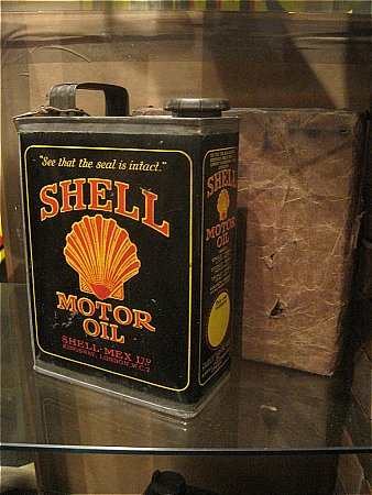 SHELL MOTOR OIL (With wooden packing case) - click to enlarge