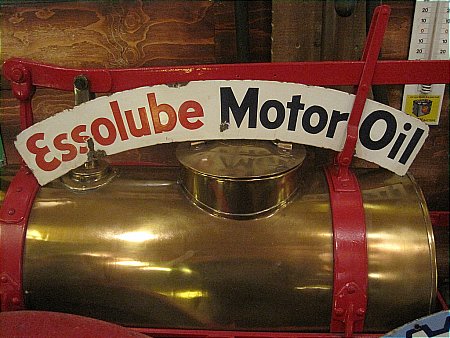 ESSOLUBE MOTOR OIL - click to enlarge