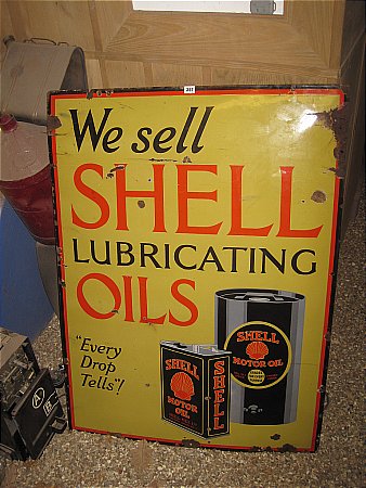 SHELL LUBRICATING OILS (Large size) - click to enlarge