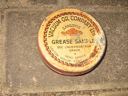 VACUUM OIL GREASE SAMPLE - click to enlarge