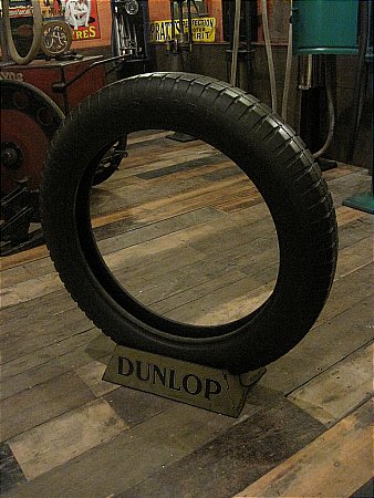 DUNLOP TYRE STAND - click to enlarge