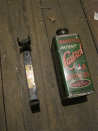 CASTROL A.A. CADDY WITH CLIP - click to enlarge