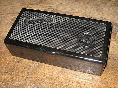 TRIP OIL CIGARETTE CASE - click to enlarge