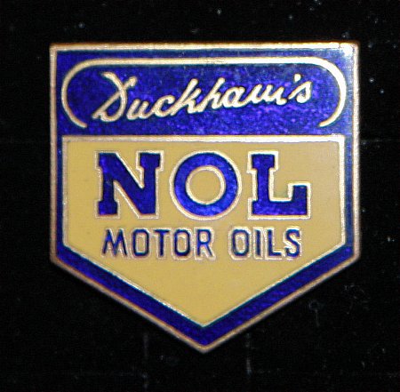 Enamel Badge. DUCKHAMS N.O.L. - click to enlarge