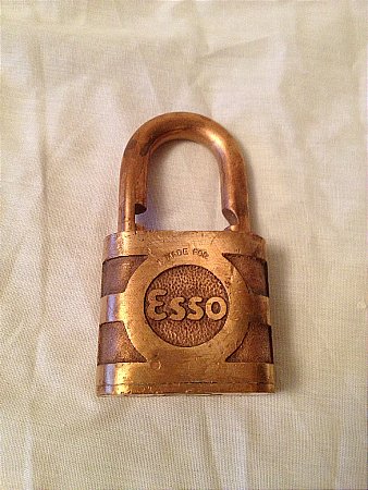 esso padlock - click to enlarge